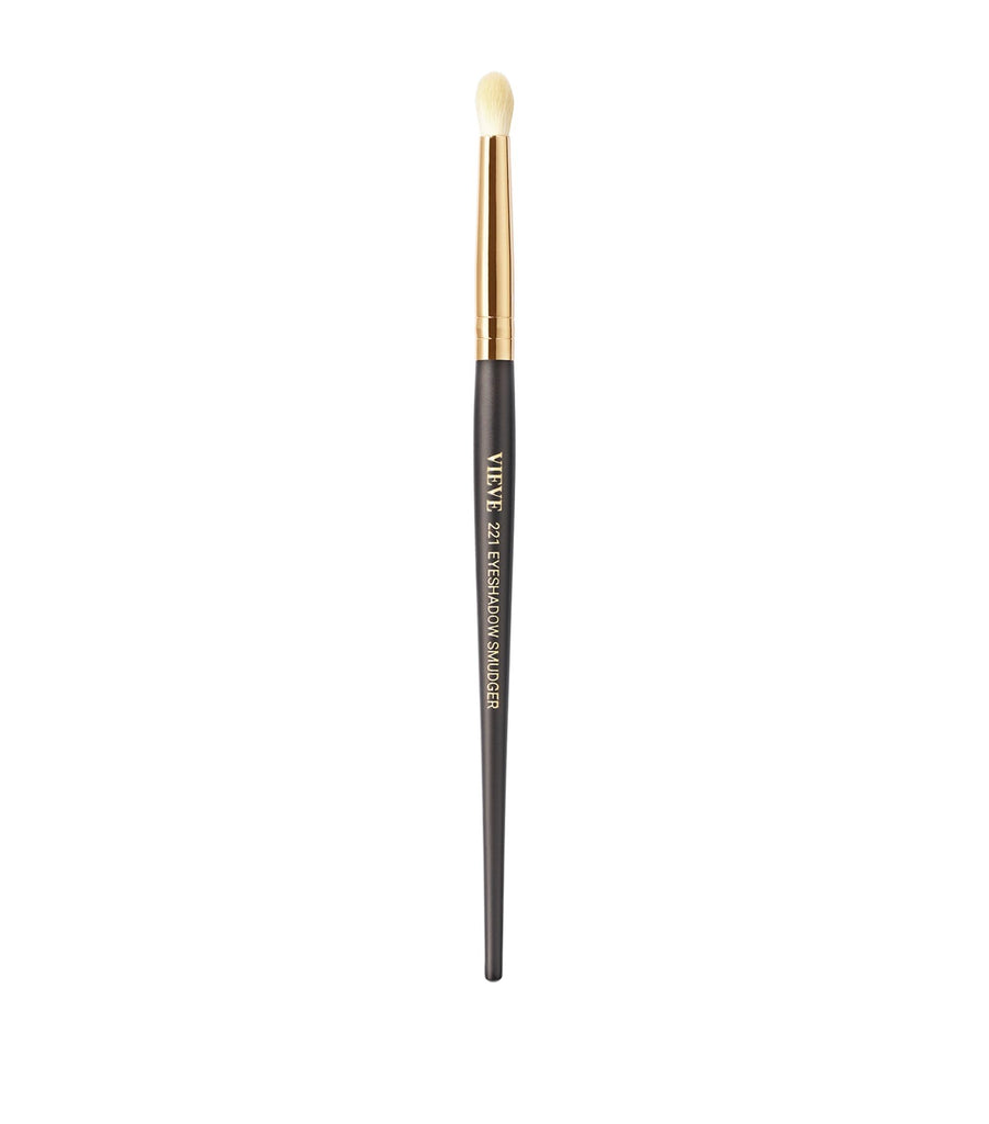 221 Eyeshadow Smudger Brush