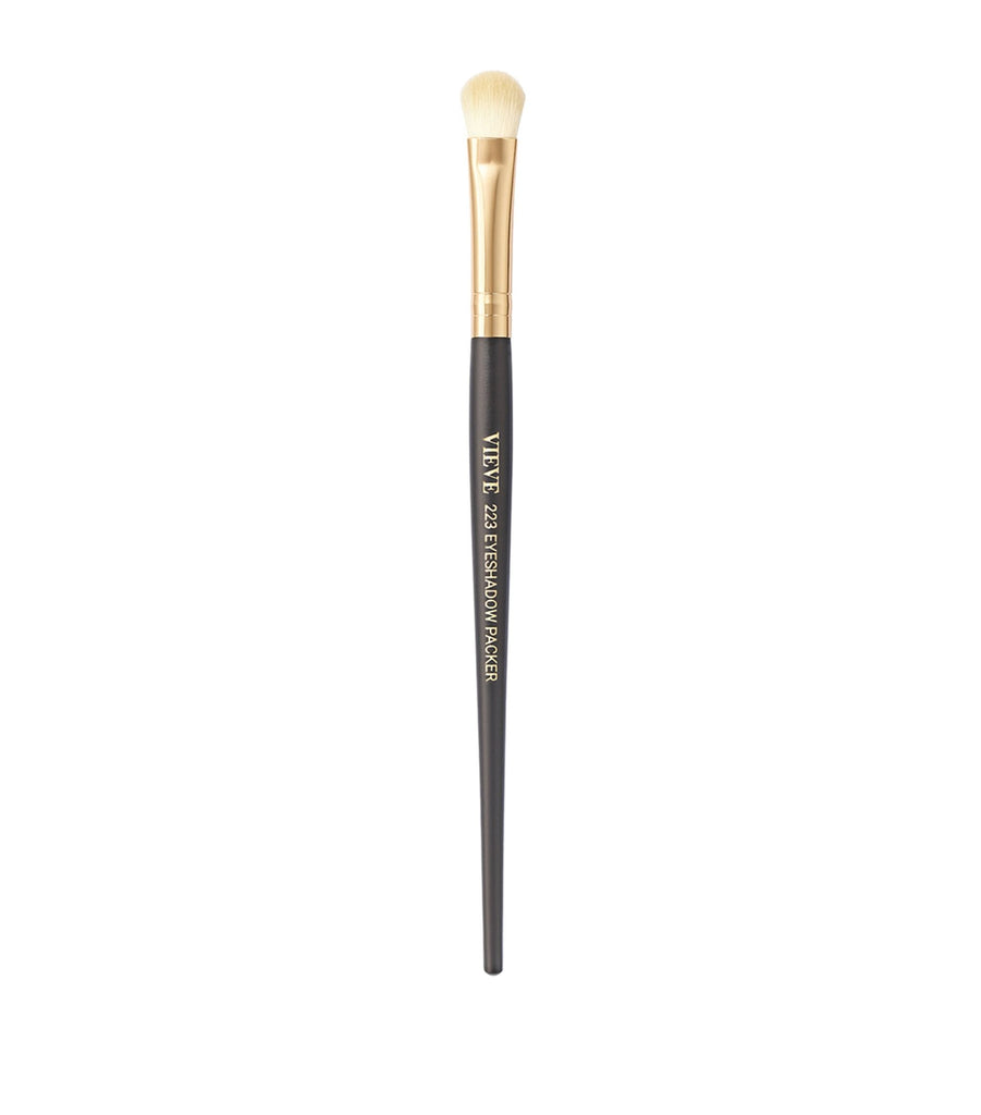 223 Eyeshadow Packer Brush