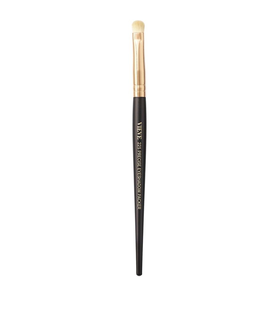 225 Precise Eyeshadow Packer Brush