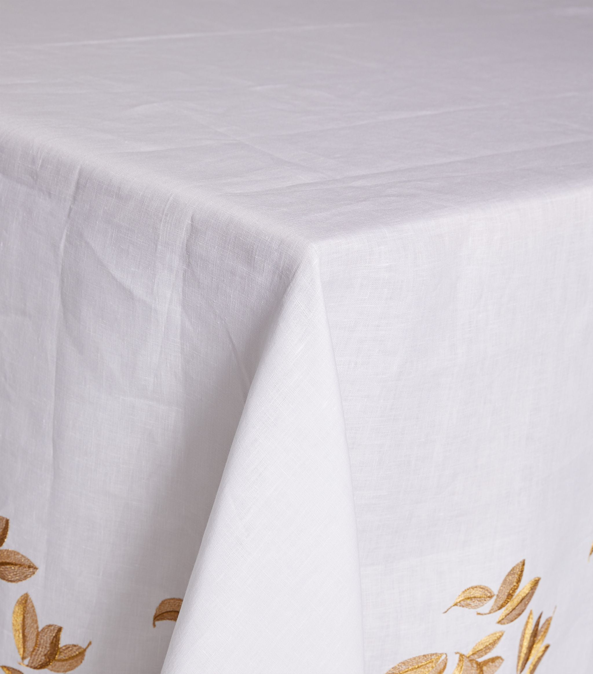 Siena Linen Tablecloth (170cm x 370cm) GOODS Harrods   