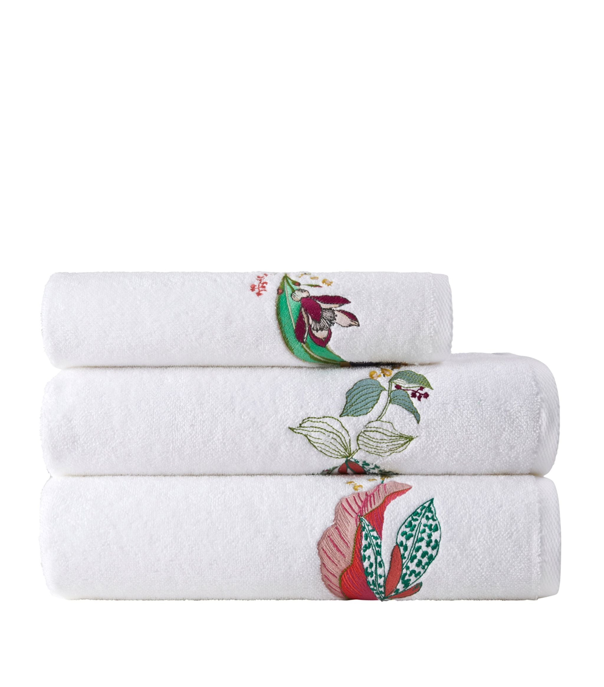 Bahamas Bath Towel (70cm x 140cm) GOODS Harrods   