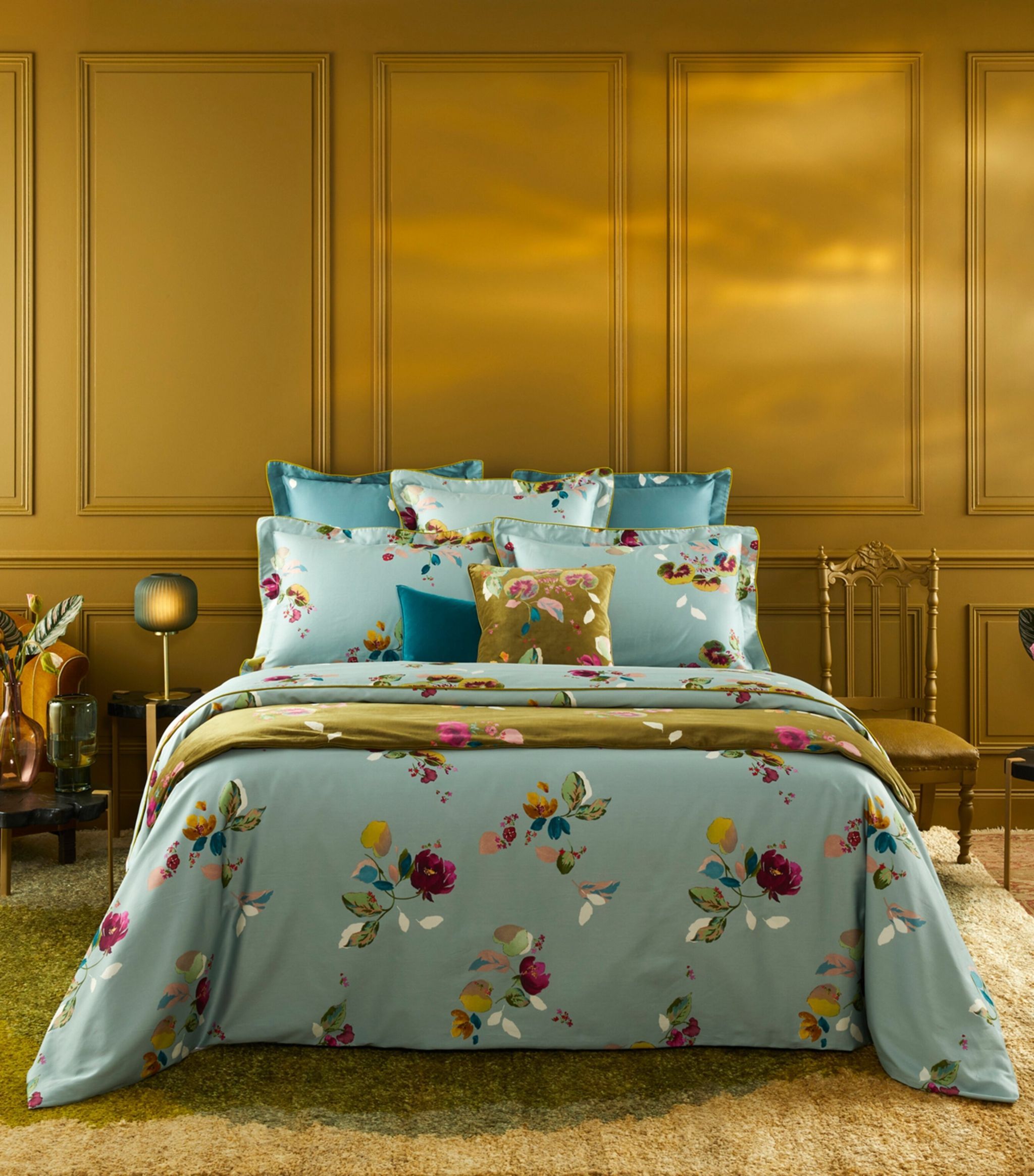 Eaux Double Duvet Cover (200cm x 200cm) GOODS Harrods   