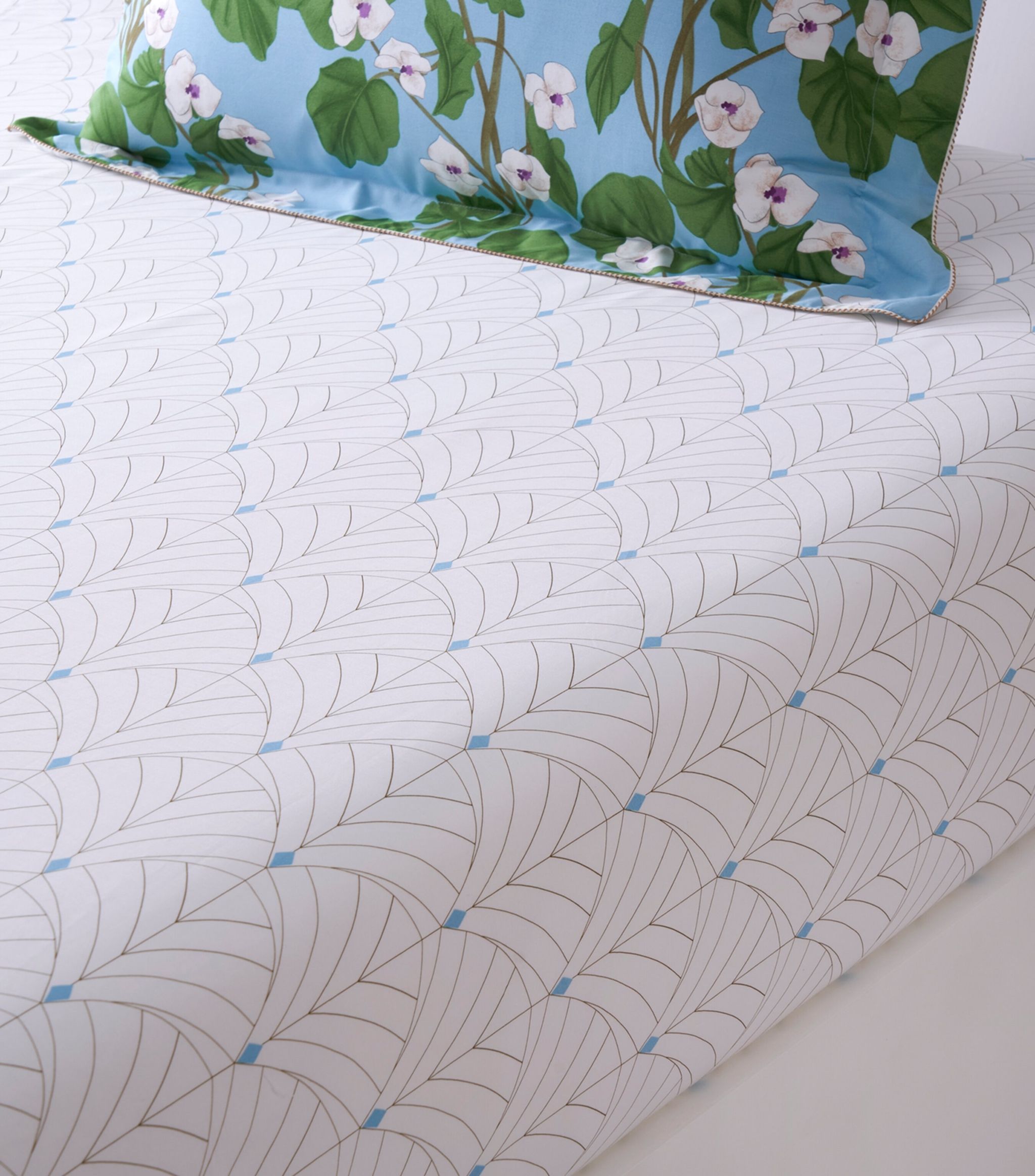 Hanae Double Fitted Sheet (135cm x 190cm) GOODS Harrods   