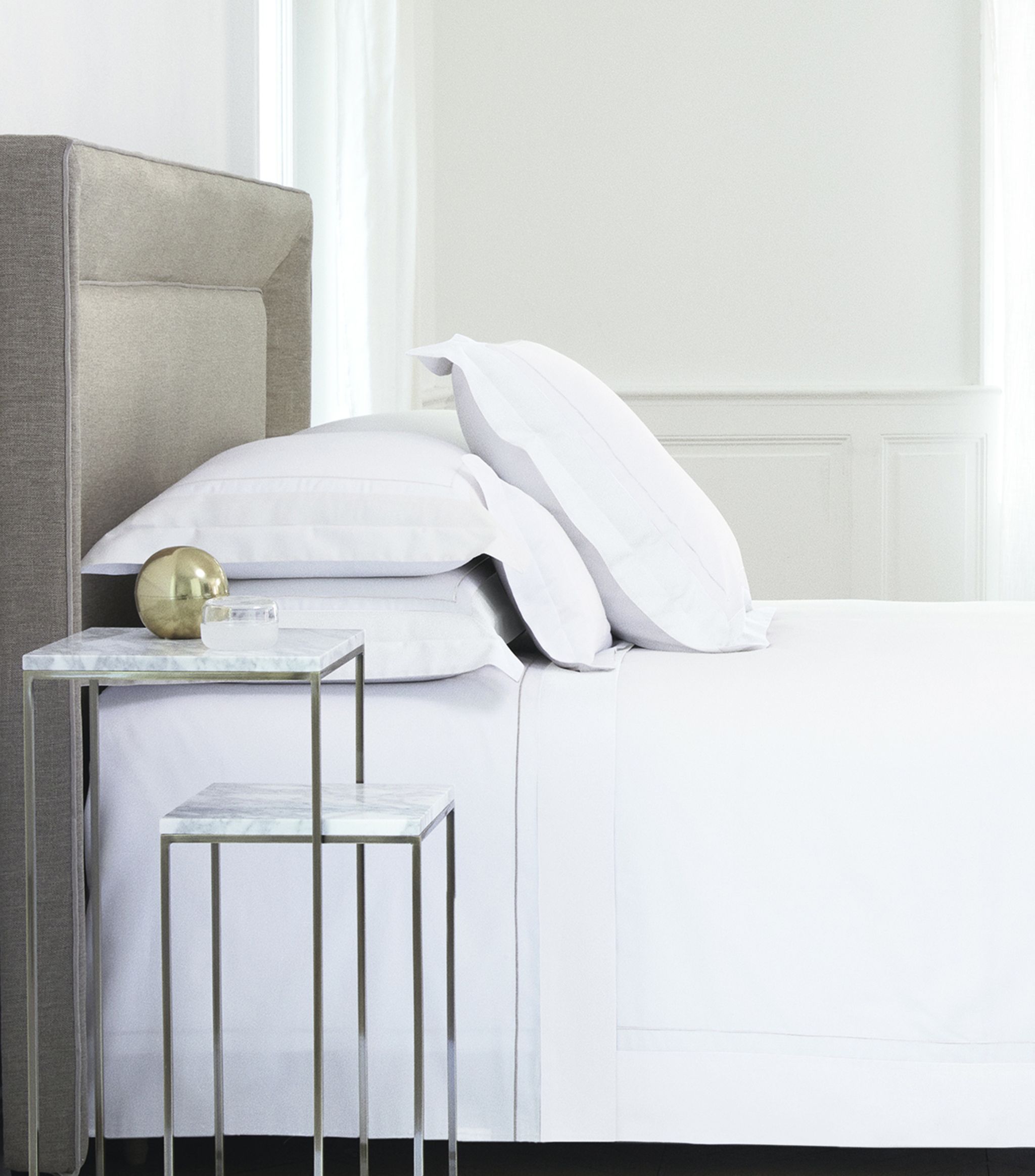 Lutece Blanc Double Flat Sheet (240cm x 295cm) GOODS Harrods   