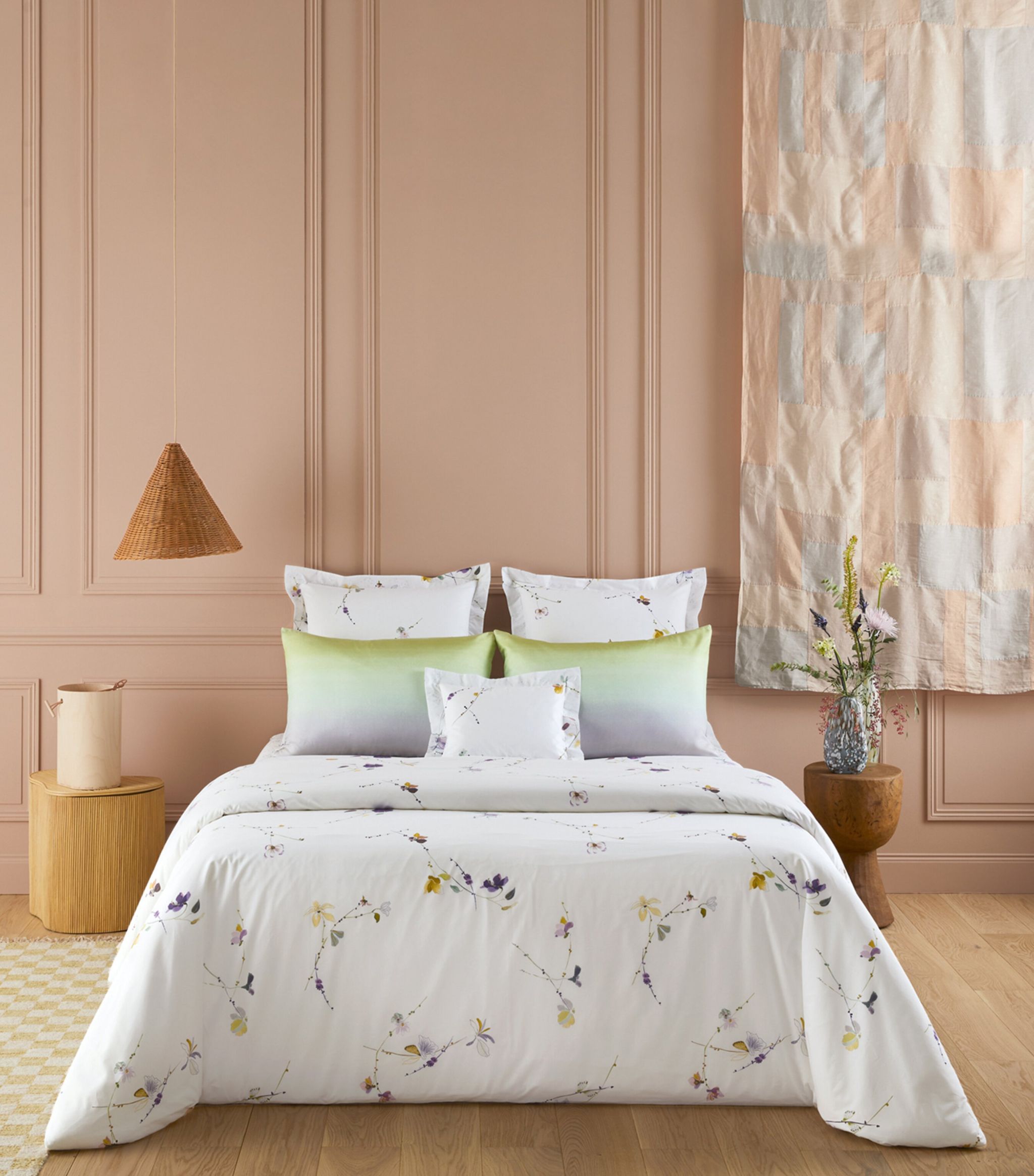 Saito Double Fitted Sheet (135cm x 190cm) GOODS Harrods   