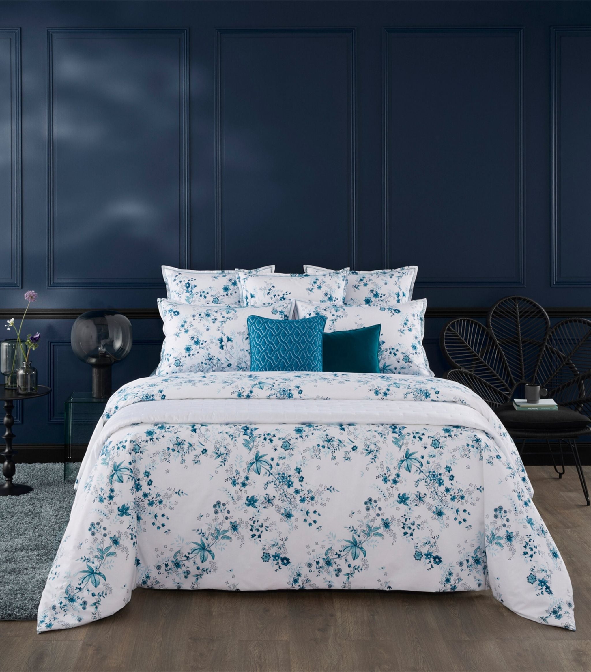 Sylve Double Bedspread (250cm x 250cm) GOODS Harrods   