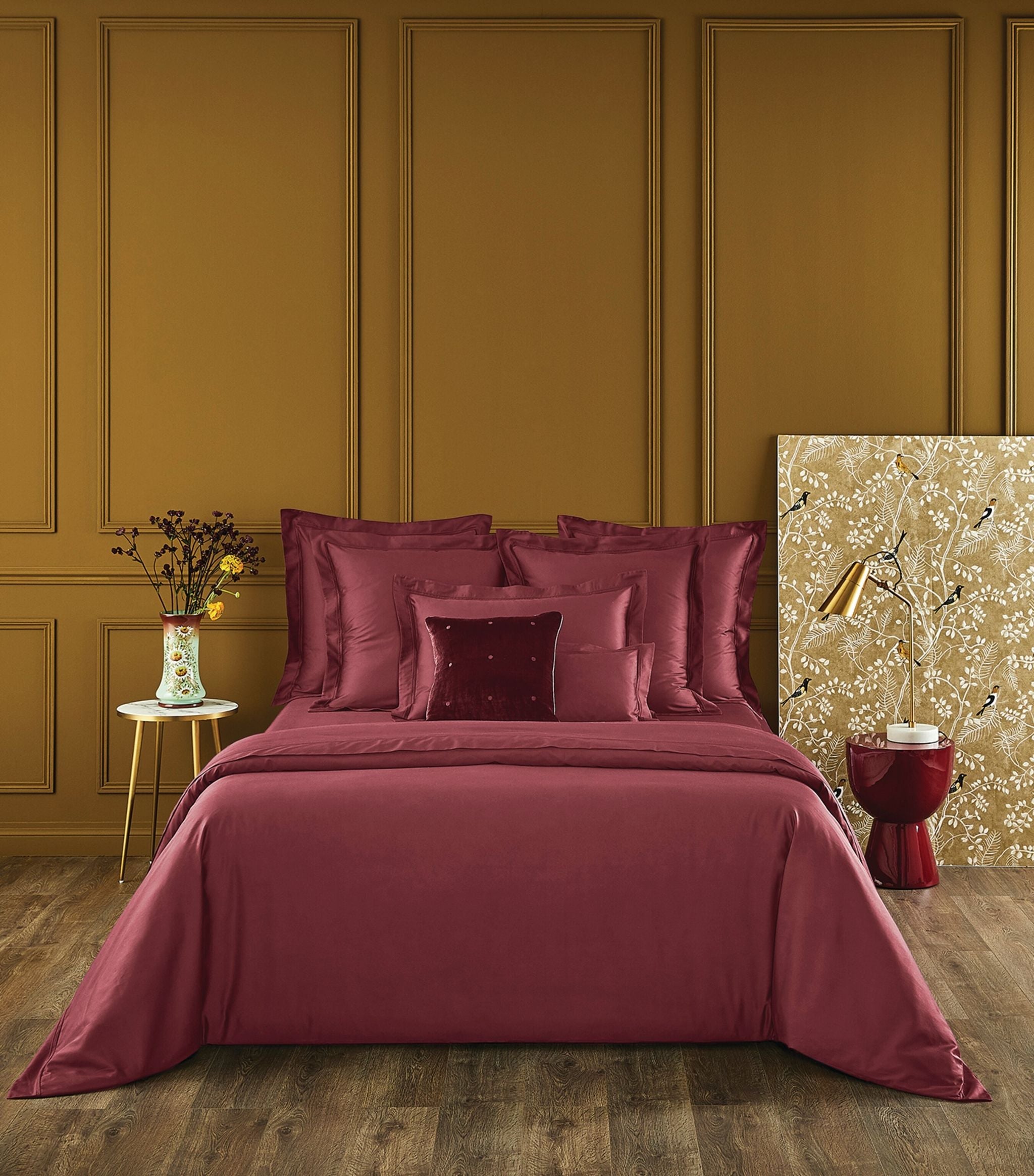 Triomphe Super King Bedcover (285cm x 250cm) GOODS Harrods   