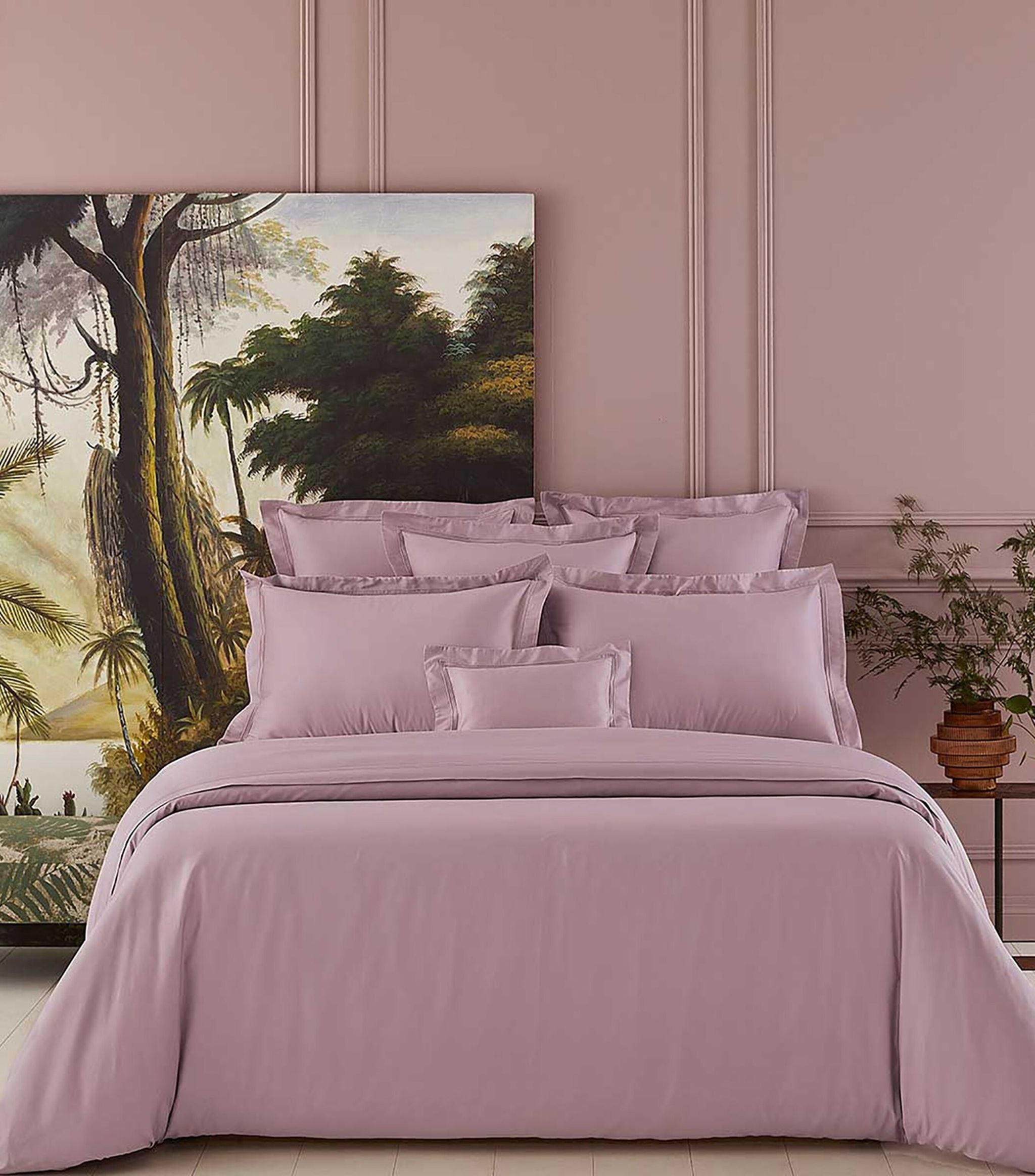 Triomphe Super King Flat Sheet (270cm x 295cm) GOODS Harrods   