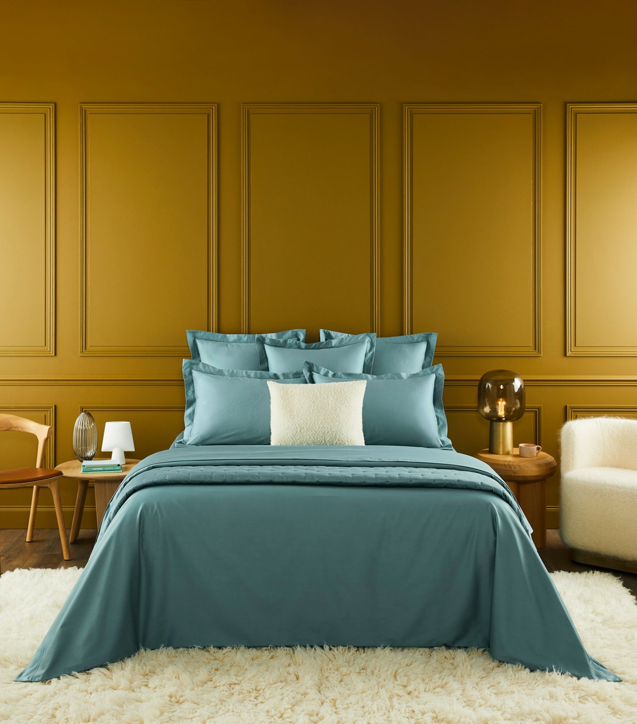 Triomphe Super King Flat Sheet (270cm x 295cm) GOODS Harrods   